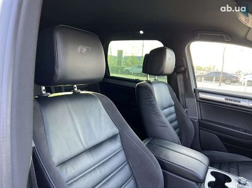 Volkswagen Touareg 2017 - фото 13