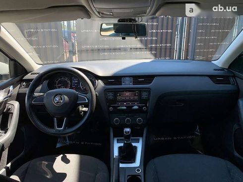 Skoda Octavia 2019 - фото 18