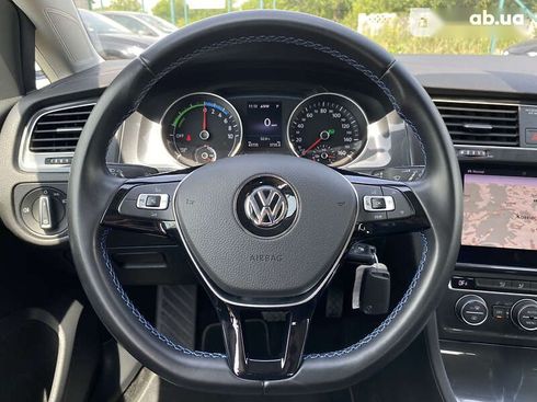 Volkswagen e-Golf 2020 - фото 25