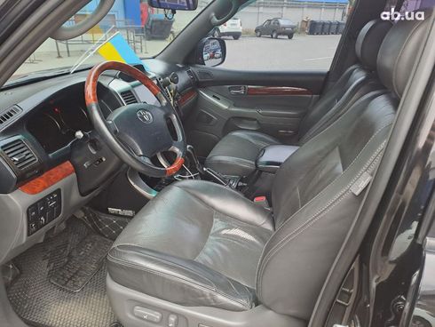 Toyota Land Cruiser Prado 2005 черный - фото 13