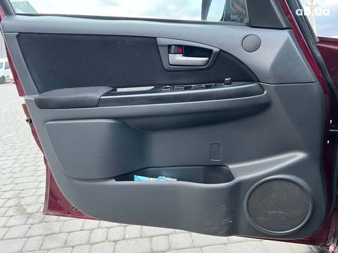 Suzuki SX4 2010 красный - фото 14