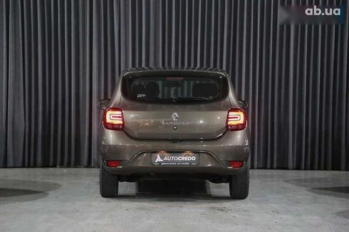 Renault Sandero 2019 - фото 6