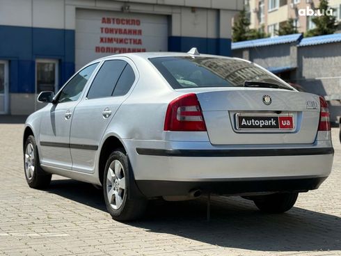 Skoda Octavia 2008 серый - фото 7