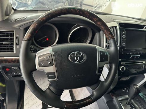 Toyota Land Cruiser 2012 - фото 17