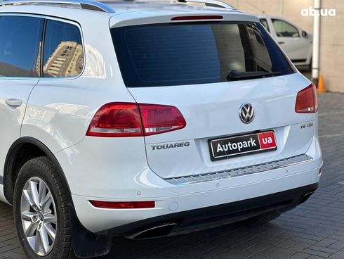 Volkswagen Touareg 2012 белый - фото 9