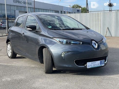 Renault Zoe 2017 - фото 3