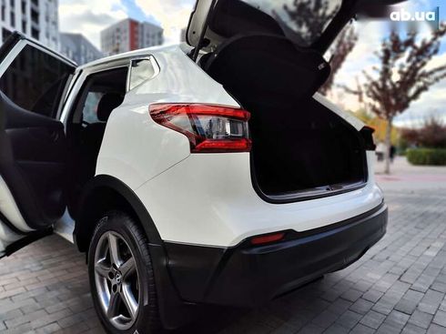 Nissan Qashqai 2019 - фото 15