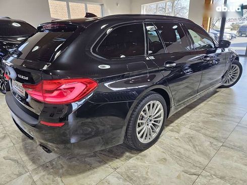 BMW 5 серия 2017 - фото 29