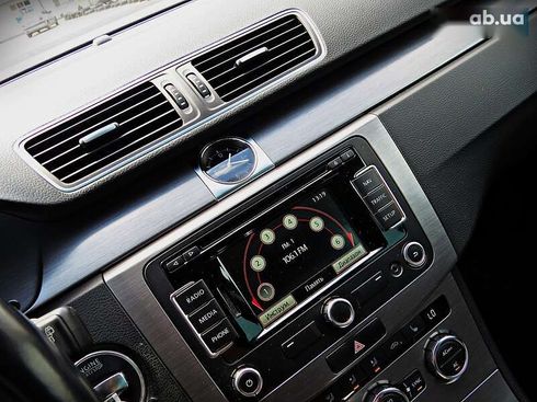 Volkswagen Passat 2012 - фото 11