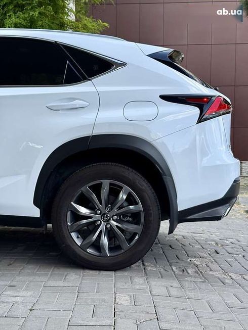 Lexus NX 2021 - фото 21