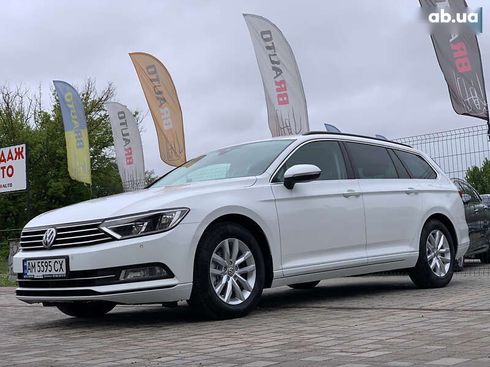 Volkswagen Passat 2017 - фото 2