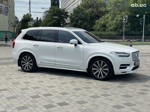 Volvo XC90 2021 - фото 12