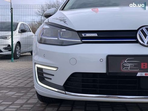 Volkswagen e-Golf 2020 - фото 6