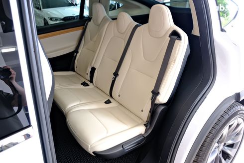 Tesla Model X 2019 белый - фото 8