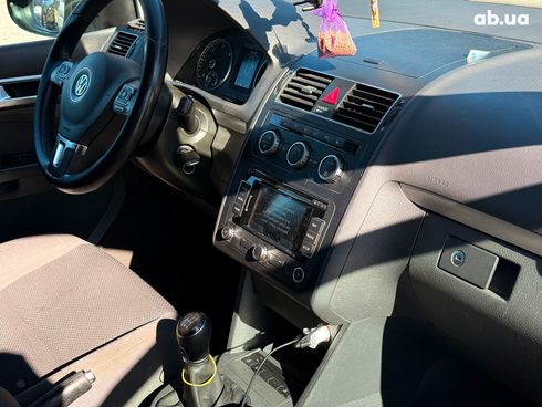Volkswagen Touran 2015 черный - фото 24