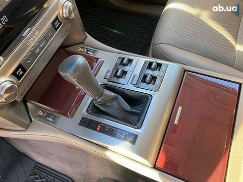 Lexus GX 2017 - фото 18