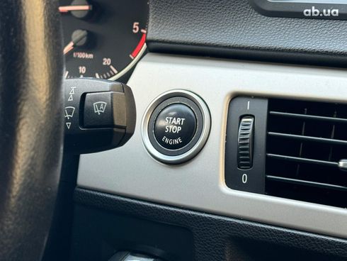 BMW 3 серия 2010 черный - фото 32