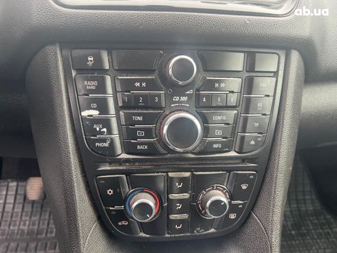 Opel Meriva 2013 белый - фото 27