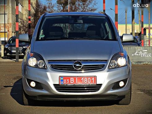 Opel Zafira 2010 - фото 2