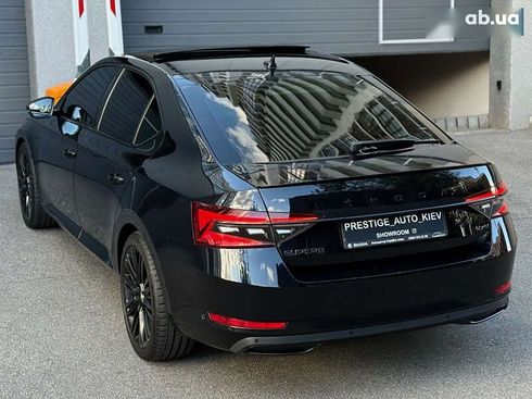 Skoda Superb 2020 - фото 21