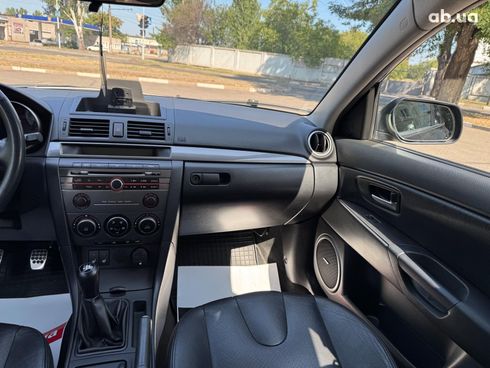 Mazda 3 2007 черный - фото 17