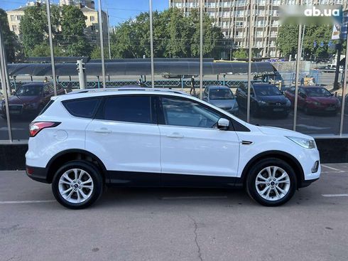 Ford Kuga 2019 - фото 4