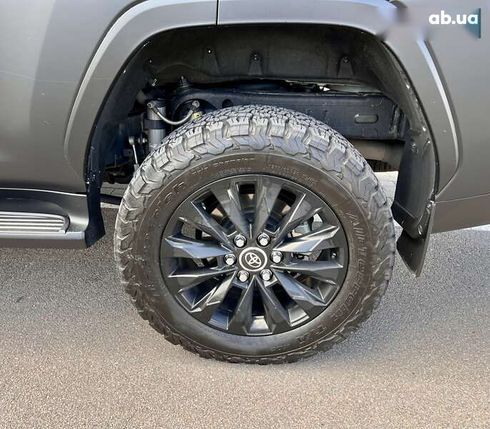 Toyota Land Cruiser 2022 - фото 17