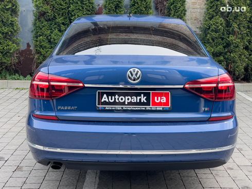 Volkswagen passat b8 2017 синий - фото 16