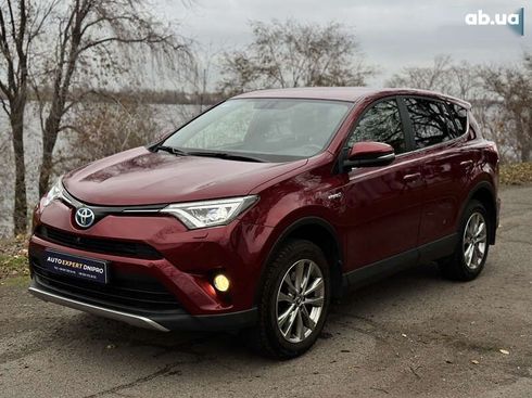 Toyota RAV4 2018 - фото 13