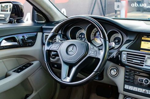 Mercedes-Benz CLS-Класс 2012 - фото 19