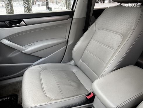 Volkswagen Passat 2013 серый - фото 21