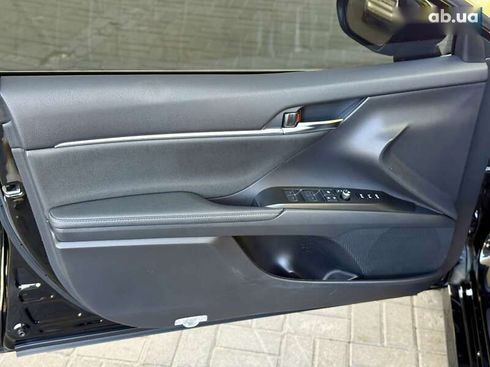 Toyota Camry 2022 - фото 21
