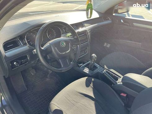 Skoda Superb 2008 - фото 16