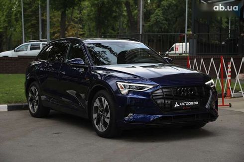 Audi E-Tron 2022 - фото 3
