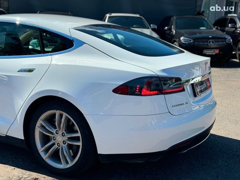 Tesla Model S 2013 белый - фото 13