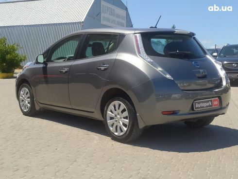 Nissan Leaf 2017 серый - фото 7