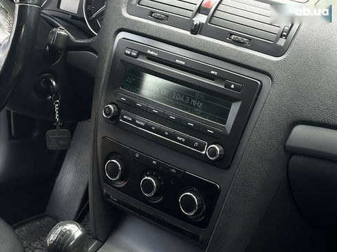 Skoda Octavia 2012 - фото 14