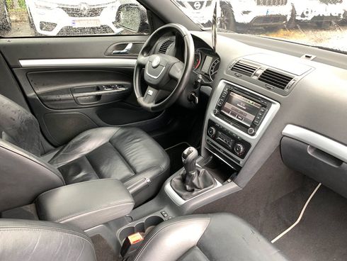 Skoda Octavia 2011 черный - фото 24