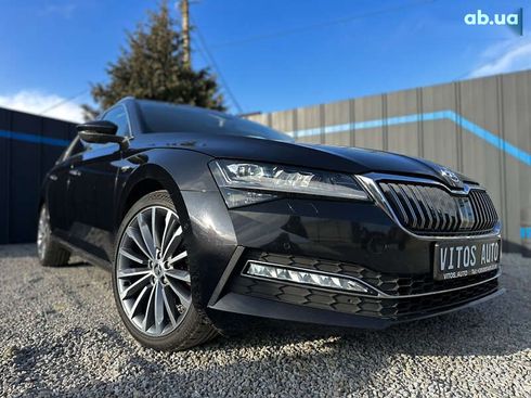 Skoda Superb 2019 - фото 2