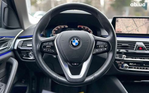 BMW 5 серия 2020 - фото 11