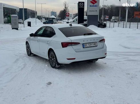 Skoda Octavia 2020 - фото 6