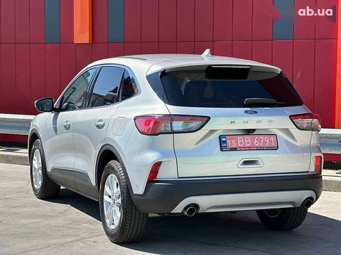 Ford Kuga 2020 - фото 12