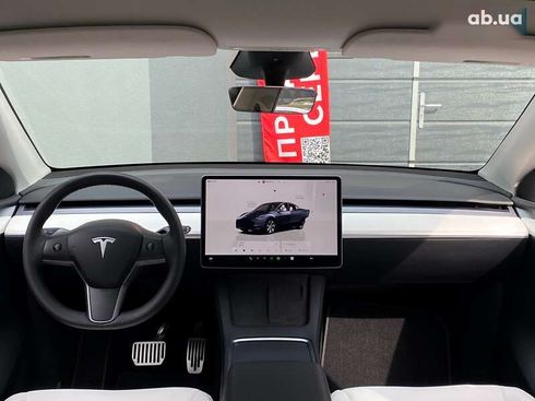 Tesla Model Y 2023 - фото 17
