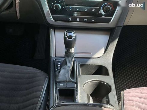 Hyundai Sonata 2016 - фото 17