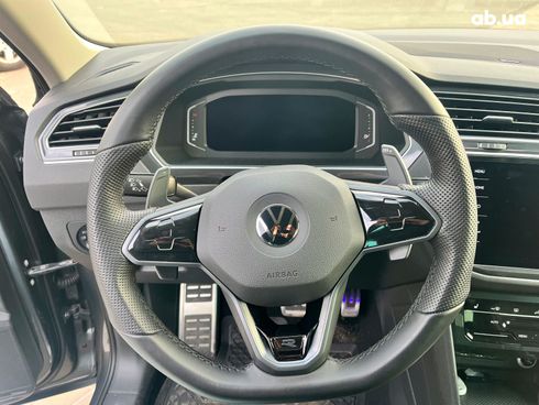 Volkswagen Tiguan 2019 серый - фото 18
