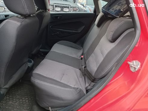 Ford Fiesta 2012 красный - фото 13