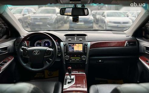 Toyota Camry 2013 - фото 12