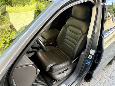 Volkswagen Touareg 2020 - фото 25