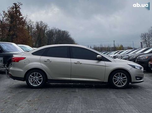 Ford Focus 2018 - фото 17