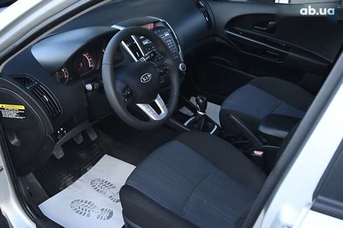 Kia Cee'd 2011 - фото 12